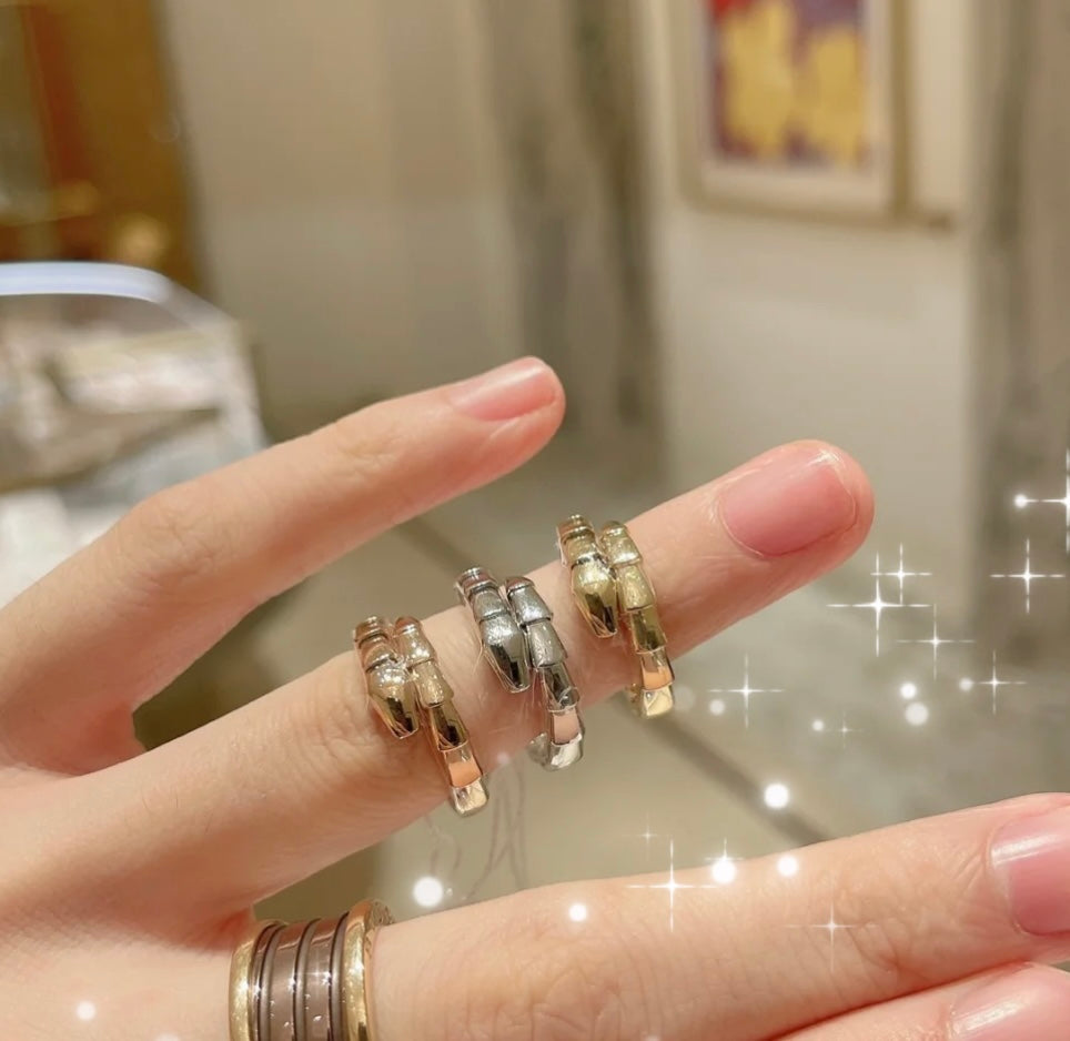18K BVLGARI Serpenti Viper Ring