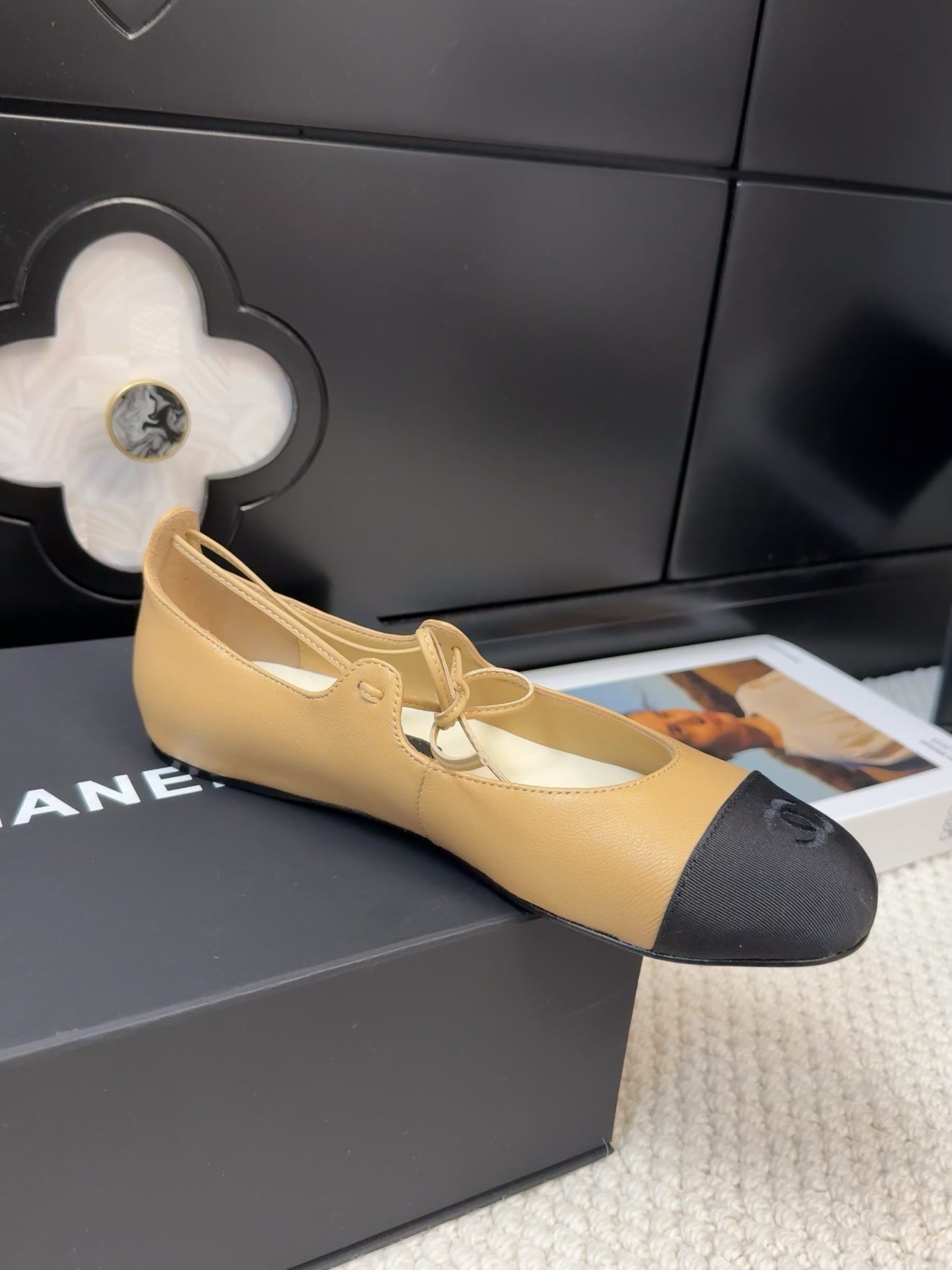 CHANEL FLAT MARY JANE PUMPS IN SUN YELLOW LAMBSKIN MIX BLACK FABRIC