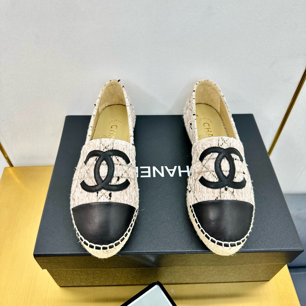 CHANEL ESPADRILLES PLATFORM 25S IN LIGHT BEIGE TWEED MIX BLACK CALFSKIN WITH LINED PATTERN